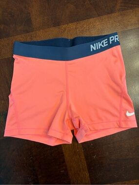 Nike Pro Dri-Fit Coral Pink Shorts Women’s Size M